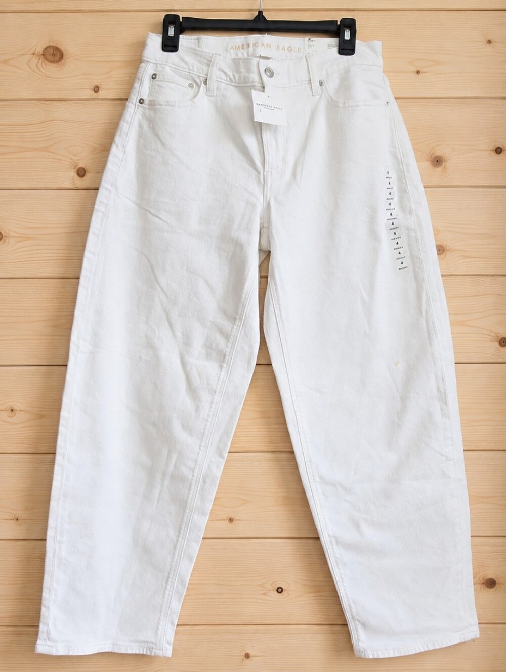 NWT American Eagle Outfitters Barrel Stretch Cool White Jeans Size 4 27W